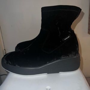 Rucoline Size 39 and 9 in US. Never worn.